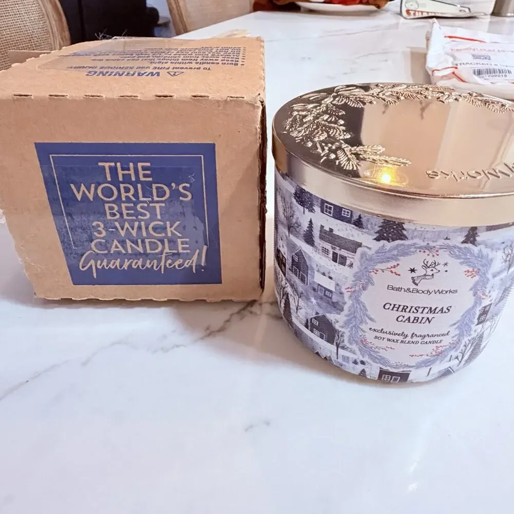 ALL NEW Christmas Cabin 3-Wick Candle 25-45 burn hours 14 oz Bath & Body Works